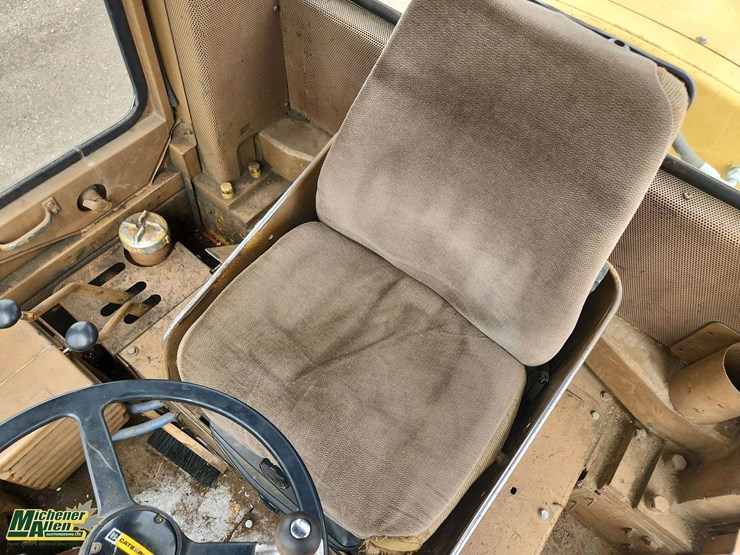 1980-caterpillar-966c-image-13