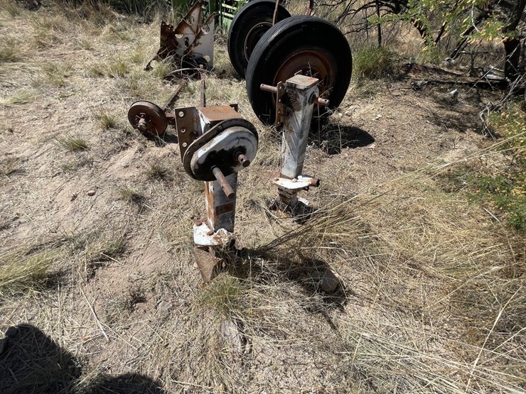 #1047-•-axles-and-heavy-duty-trailer-jack-image-2