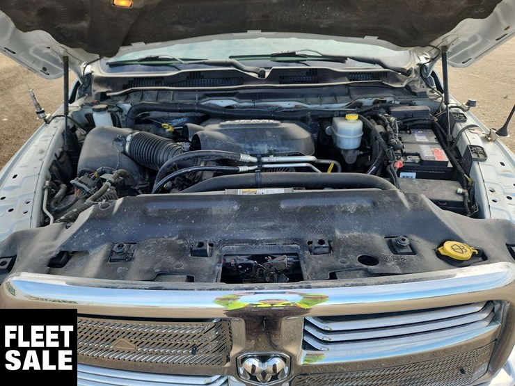 2015-ram-2500-slt-image-28
