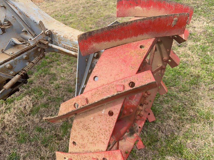 farmall-regular-image-28