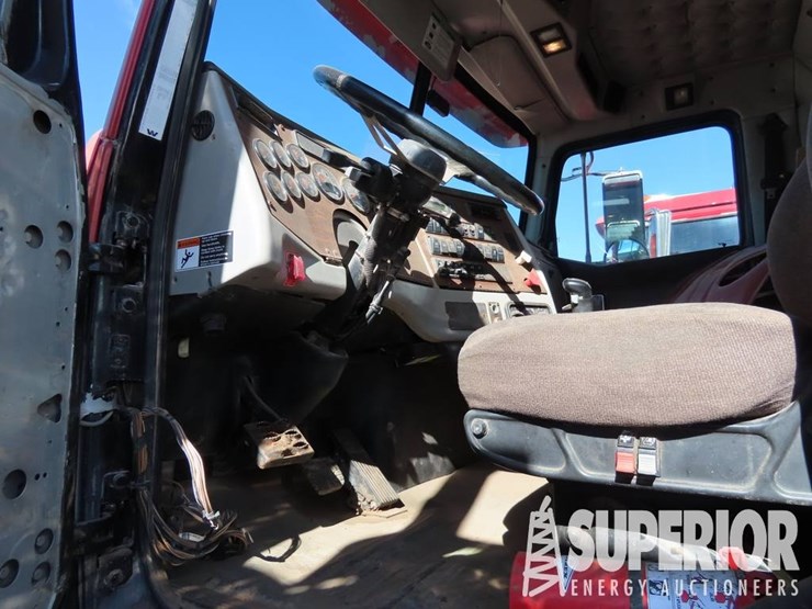 2015-western-star-4900-image-7