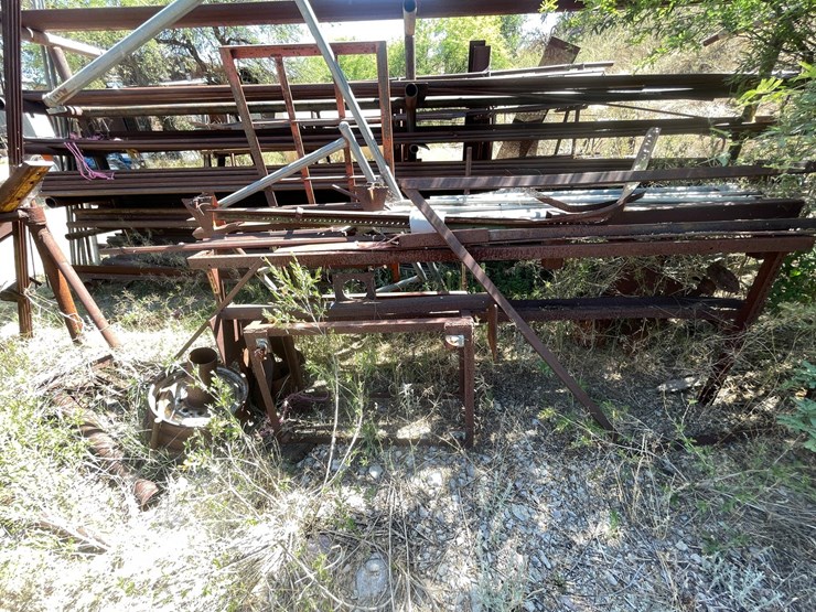 #1057-•-(2)-racks-and-metal-image-6