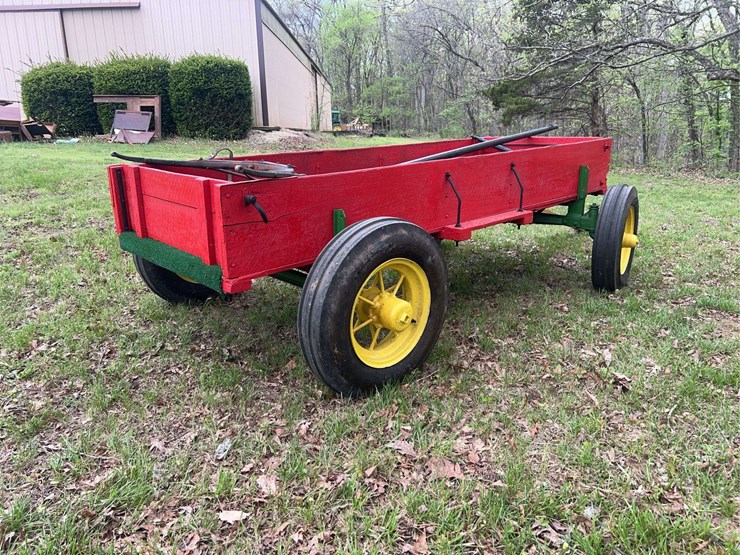 john-deere-wagon-image-3