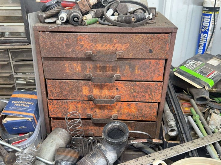 tools,-parts,-and-shop-related-items-image-5