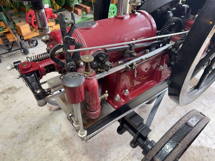 international-harvester-famous-4hp-image-10