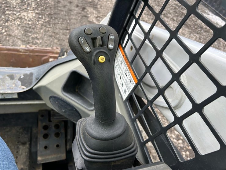 2019-bobcat-t590-image-20