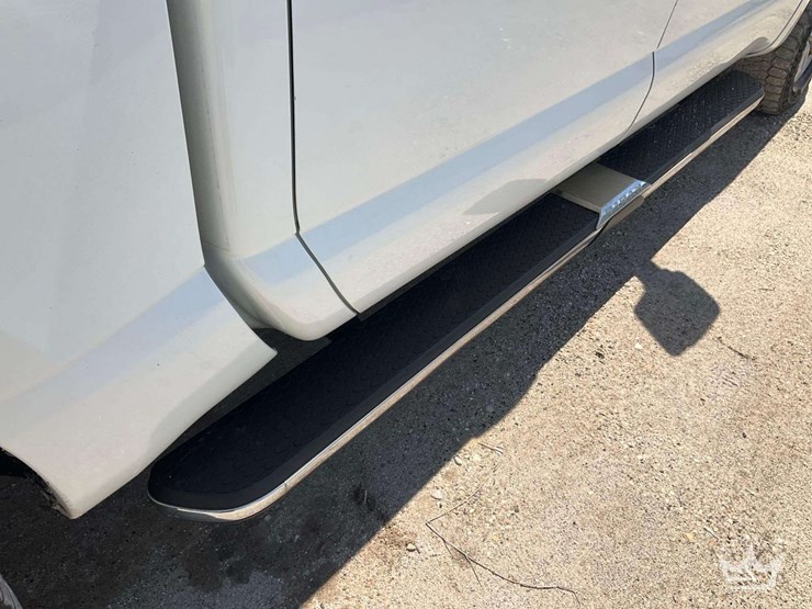 2017-nissan-titan-image-32