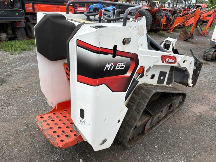 2018-bobcat-mt85-image-6