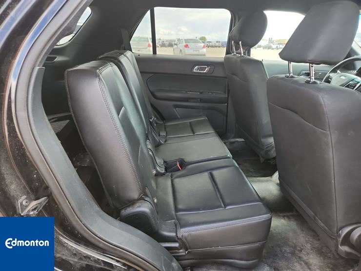 2018-ford-explorer-image-18