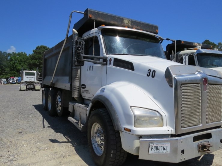 2017-kenworth-t880-image-4