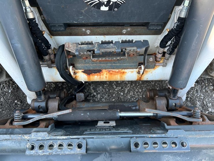 2020-bobcat-s76-image-10