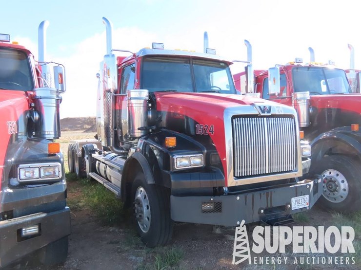 2015-western-star-4900-image-3