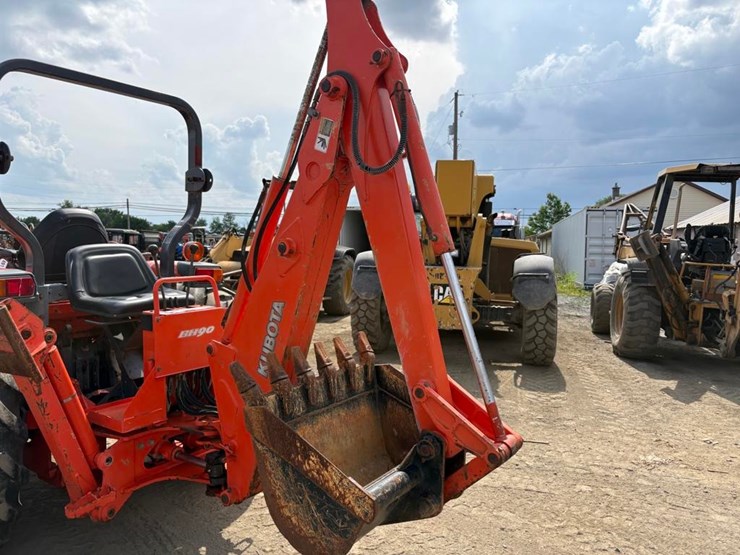 2007-kubota-l3830hst-image-20