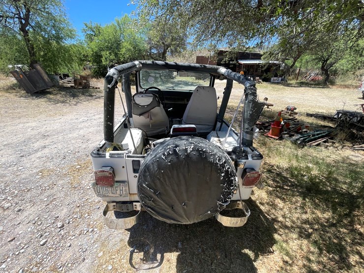 1994-jeep-wrangler-image-45