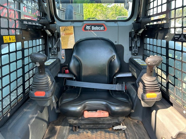 2020-bobcat-s76-image-17
