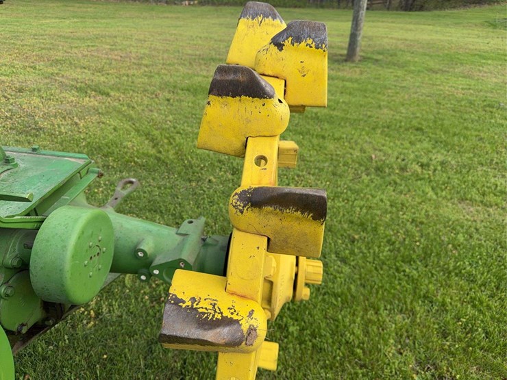 john-deere-a-image-12