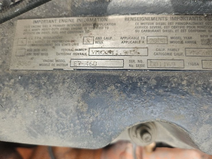 2000-mack-ch613-image-11