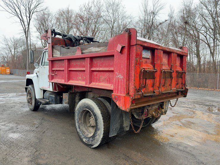 1988-international-1954-s/a-dump-truck-image-3