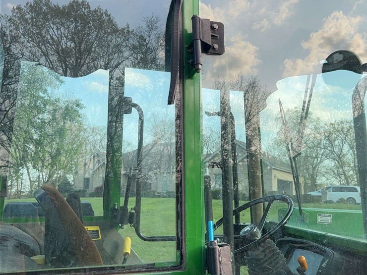 john-deere-5210-image-37