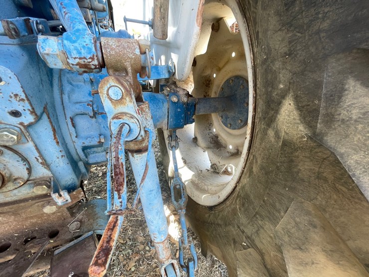 ford-tractor-image-24
