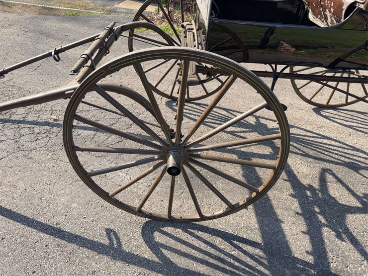 velie-carriage-image-8