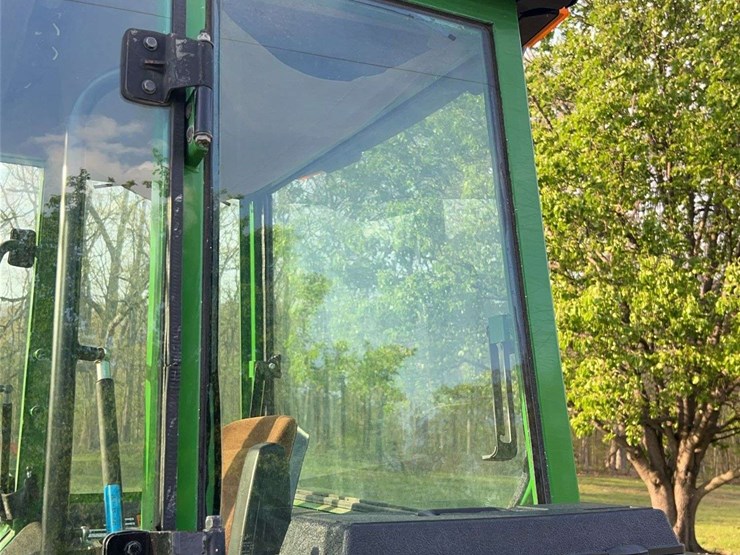 john-deere-5210-image-25