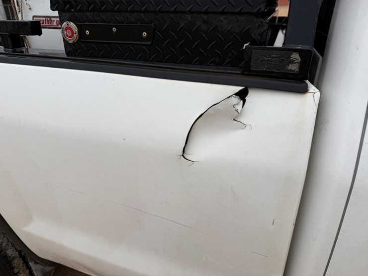 2018-gmc-sierra-2500hd-image-7