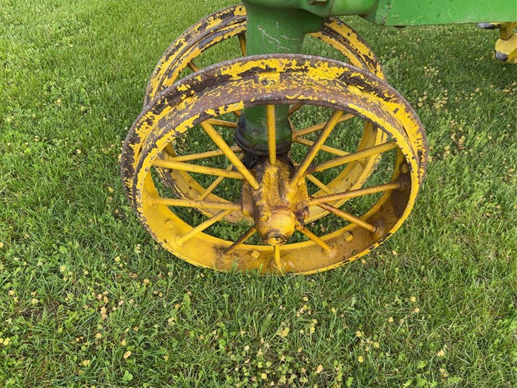 john-deere-a-image-9