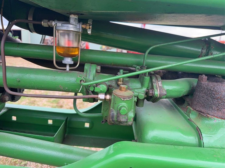 john-deere-b-image-22