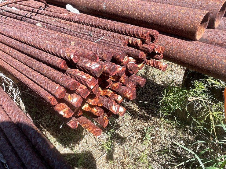 #1066-•-(2)-bundles-of-rebar-image-4