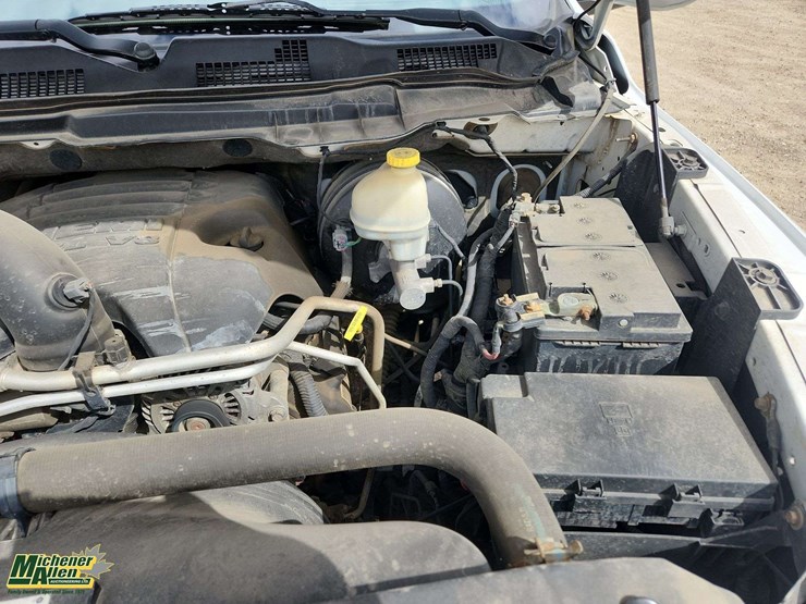 2013-dodge-1500-image-28
