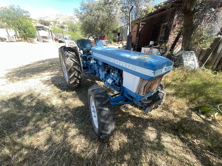 ford-tractor-image-3