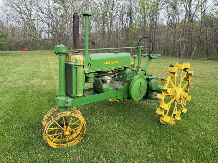 john-deere-a-image-1