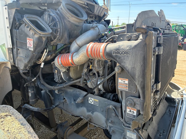 2020-kenworth-t270-image-16