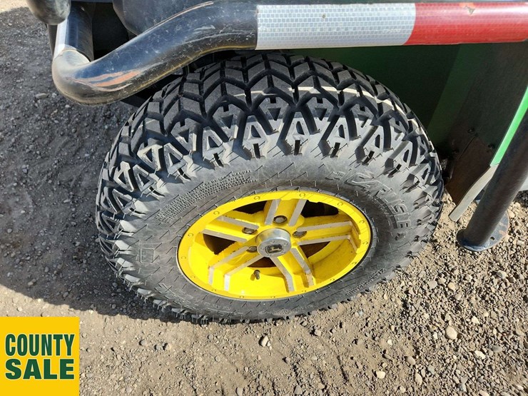 john-deere-gator-image-27