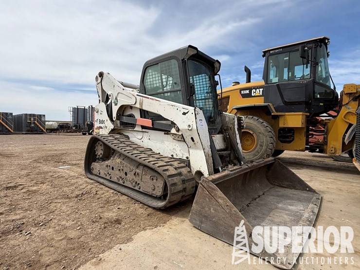2013-bobcat-t870-image-1