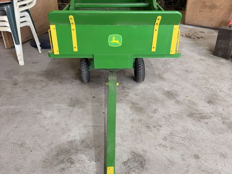 john-deere-style-pull-behind-wagon-image-3