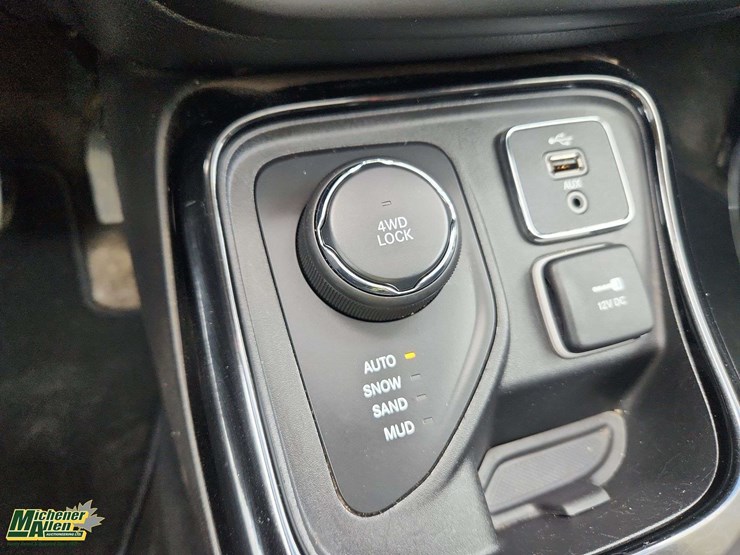 2018-jeep-compass-image-25