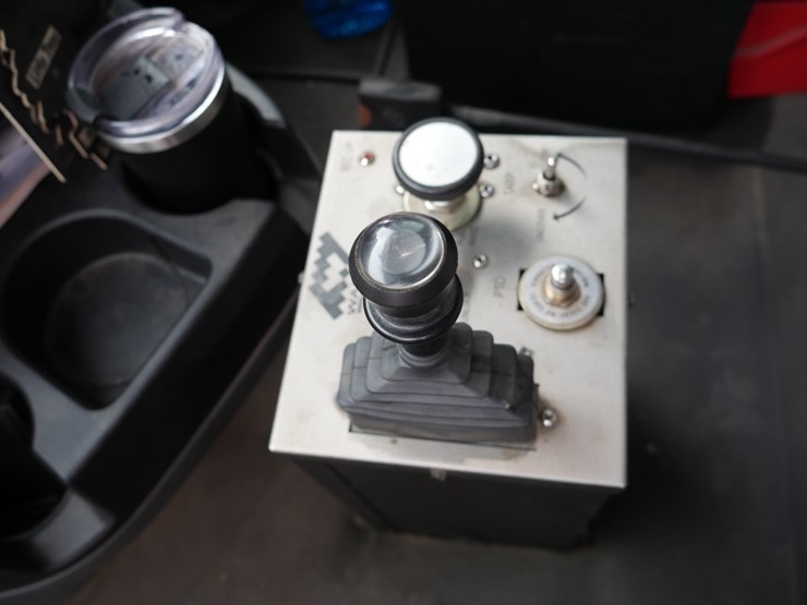 2023-international-hx620-image-16