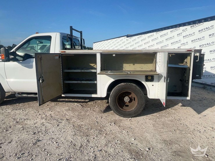 2014-ford-f350-image-17