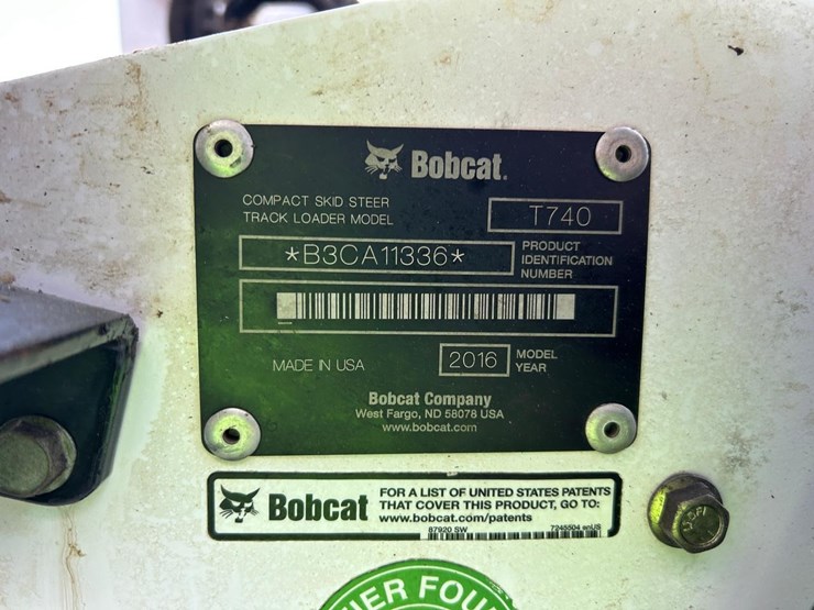 2016-bobcat-t740-image-26