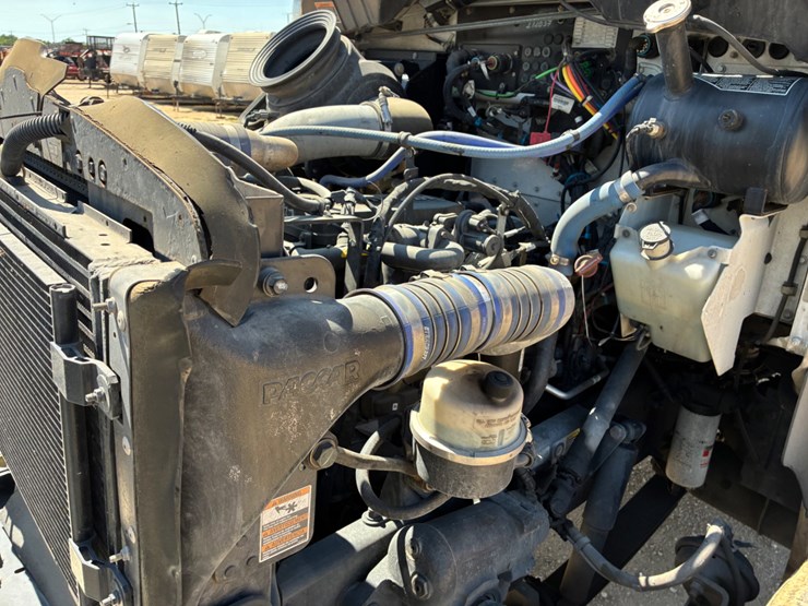 2018-kenworth-t270-image-11