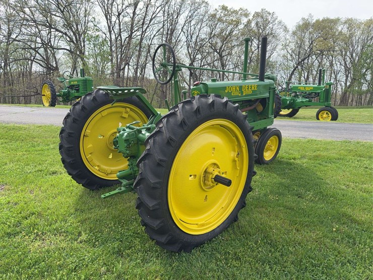 john-deere-b-image-5