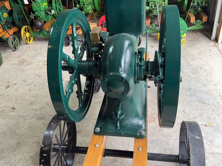 mccormick-deering-6hp-engine-image-4