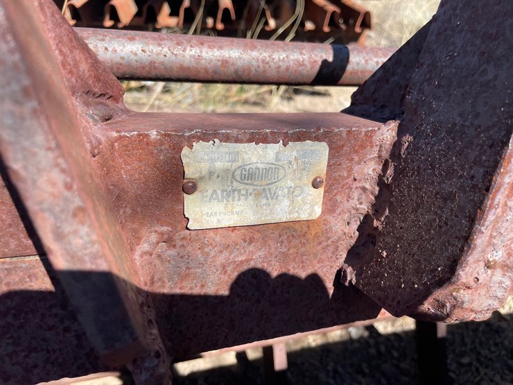 #1035-•-back-blade-and-chute-metal-image-5