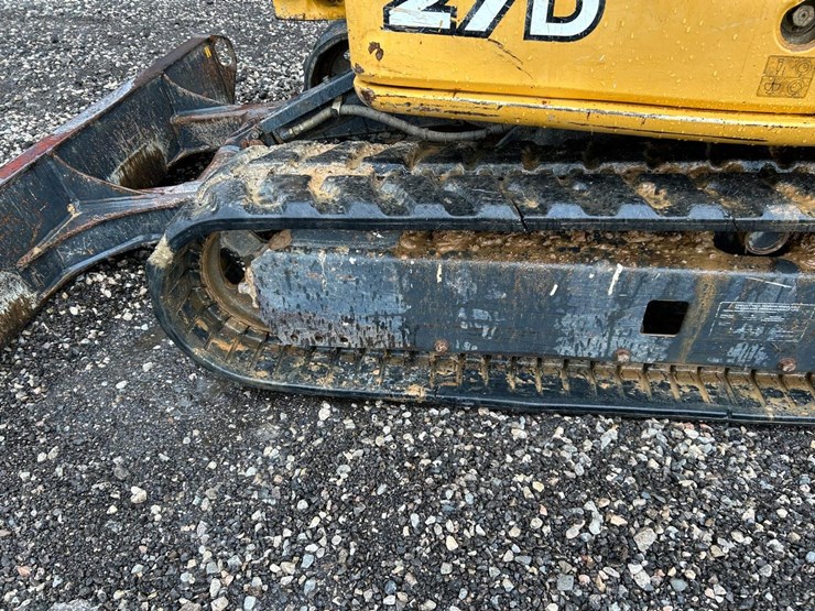 deere-27d-image-16