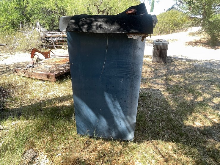 #1075-•-blue-storage-box-with-empty-ammo-containers-image-7