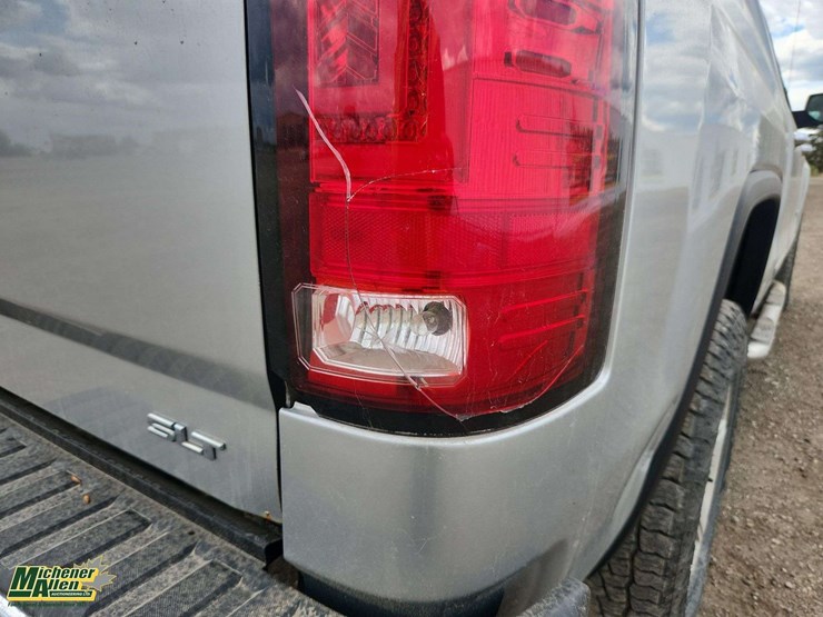 2016-gmc-sierra-1500-image-38