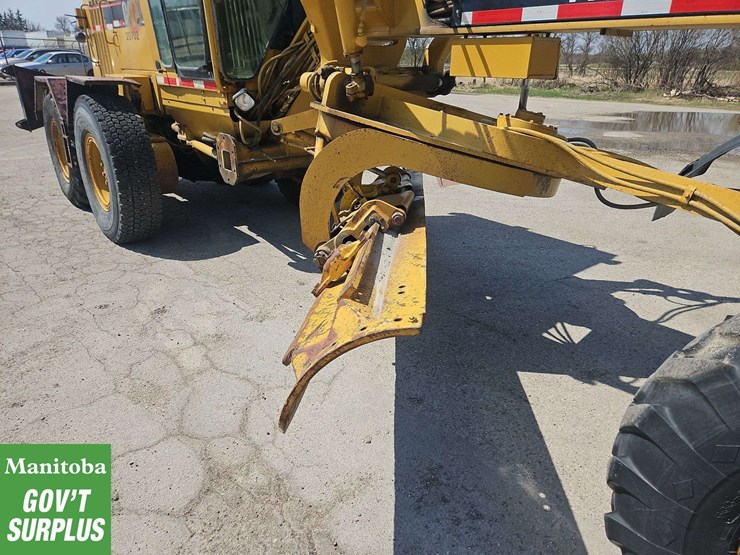 caterpillar-140h-image-13