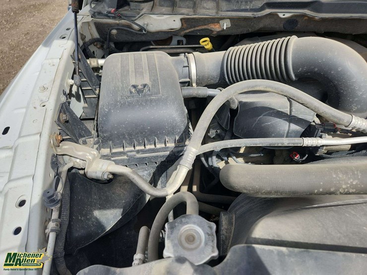 2013-dodge-1500-image-29